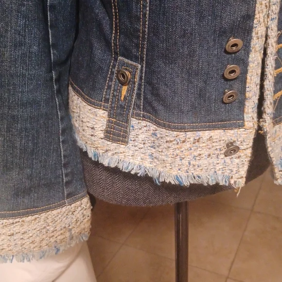 Cache Jacket - Picture 5 of 13